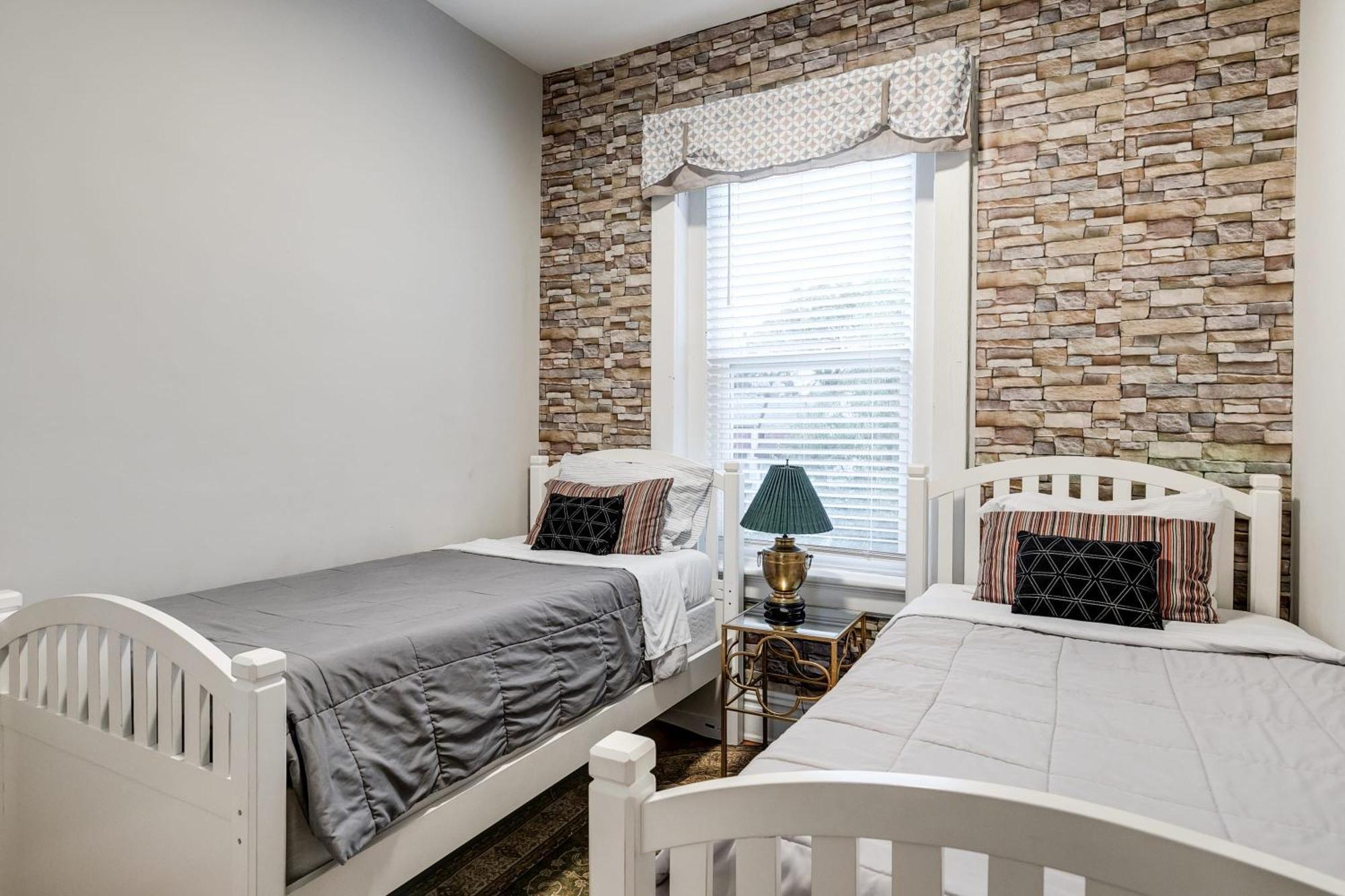 E2 Centrally Located In Carytown Fully Fenced Richmond Exteriör bild